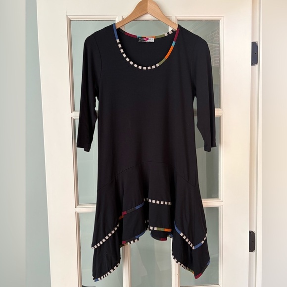 Inside Out Tops - Inside Out Boutique Black Tunic with Color-block Trim size Small